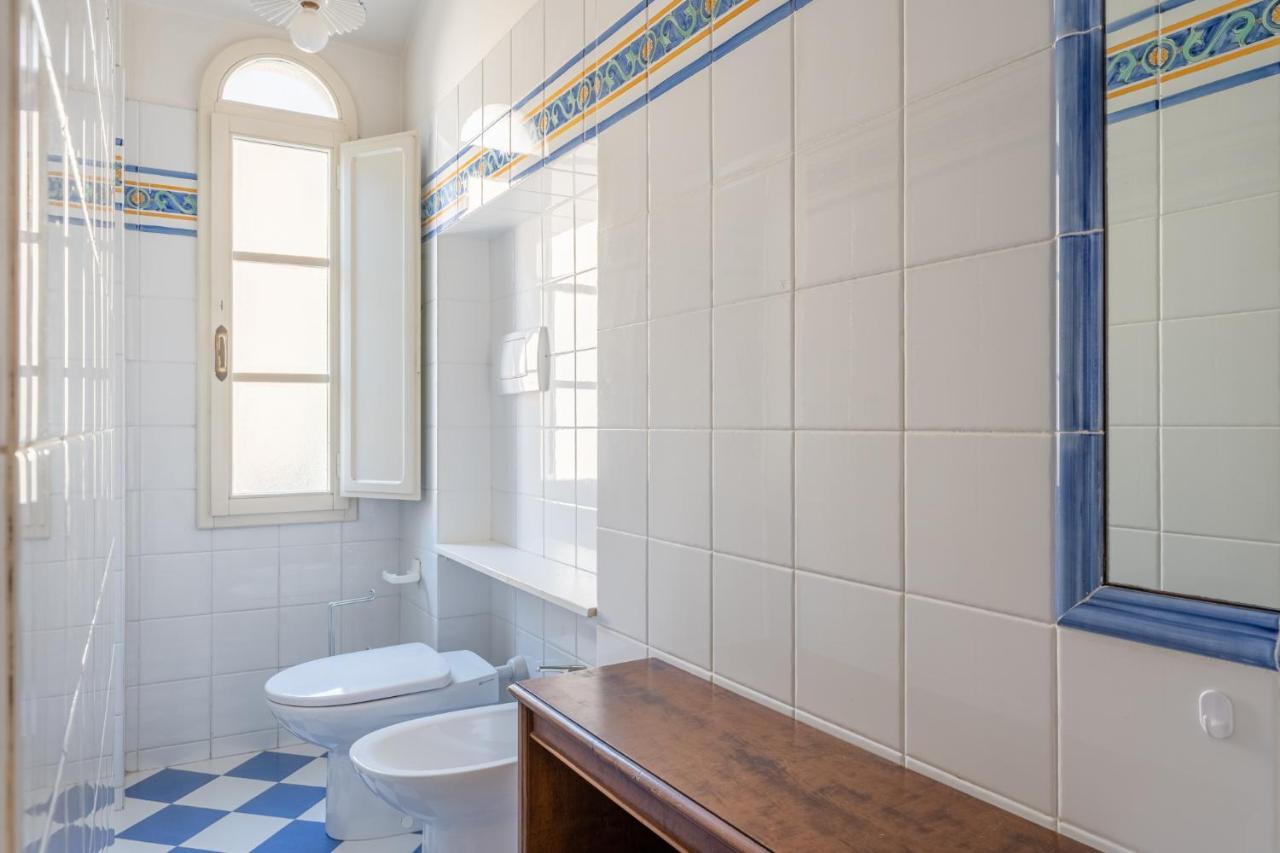 La Casa Di Ida Lägenhet Pescia Exteriör bild